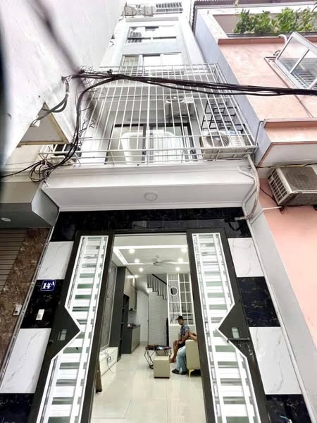 Hoàng Mai Hà Nội  30m/5tầng Giá 6,3tỷ (có thương lượng)